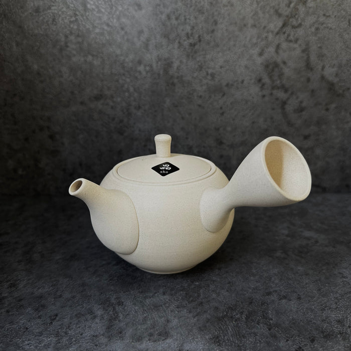 DISCONTINUED Shoko Kiln Y731: Clouds Maru - Off White Clay Kyusu Tea Pot (320 ml) 晶光白泥丸急須