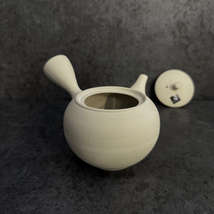 DISCONTINUED Shoko Kiln Y731: Clouds Maru - Off White Clay Kyusu Tea Pot (320 ml) 晶光白泥丸急須