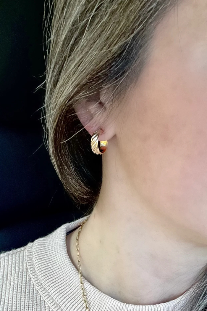 Saressa-Designs-Cable-Hoop-Earrings