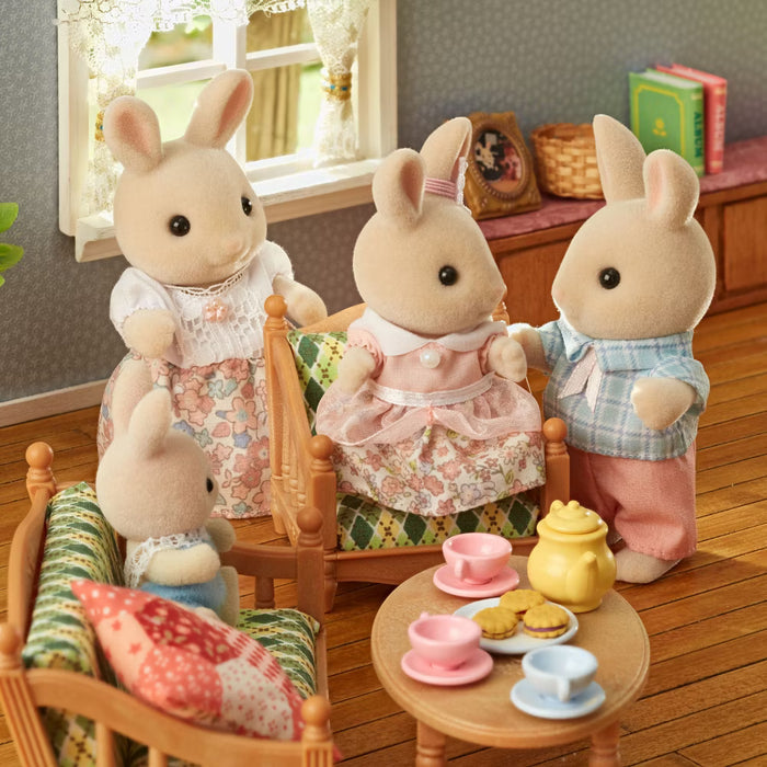 Calico Critters: Milk Rabbit Family