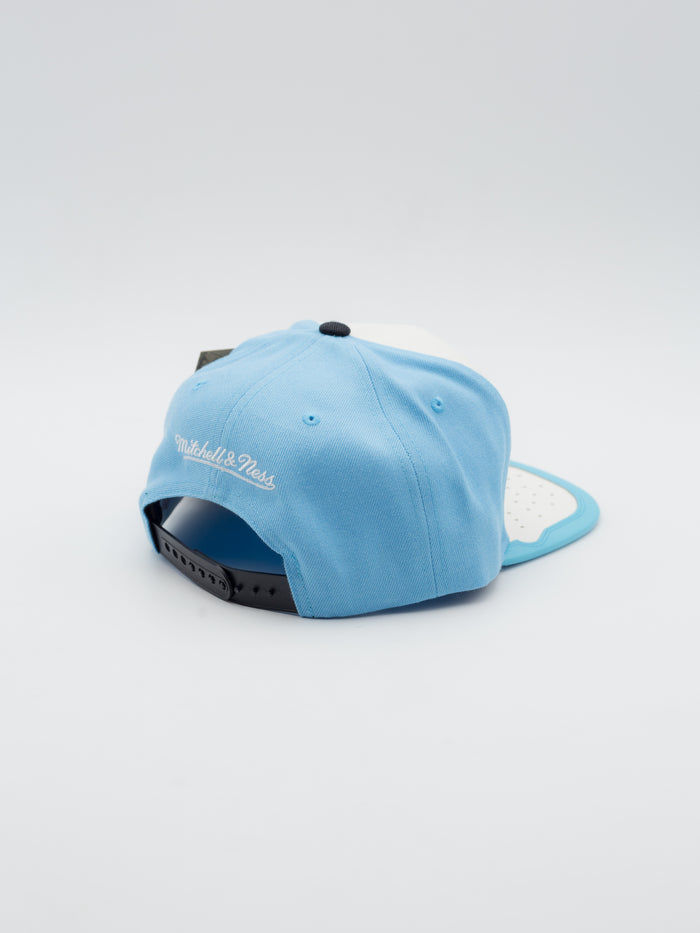 Day 1 Chicago Bulls Snapback White/Blue