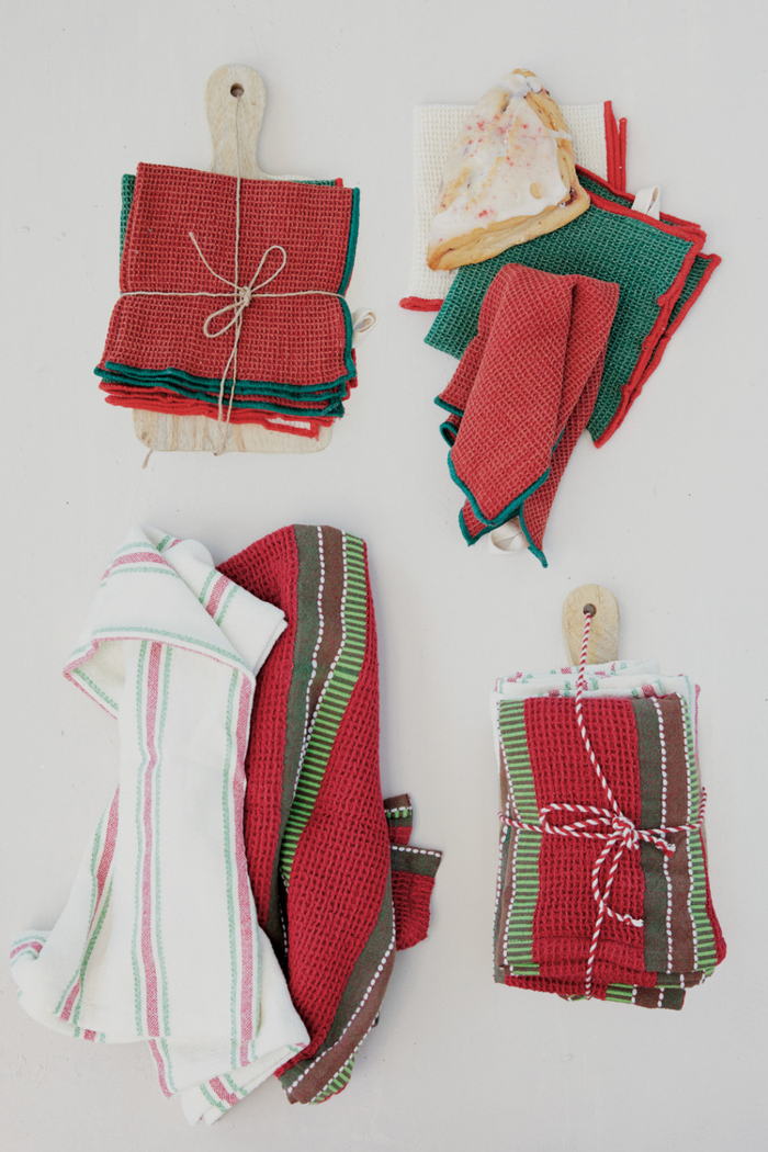 Creative-Co-op-Holiday-Stitched-Edge-Waffle-Weave-Dish-Cloths-Serving-Board-Set