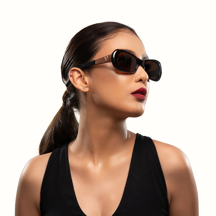 Hydra Women's Brown Retro Oval Sunglasses