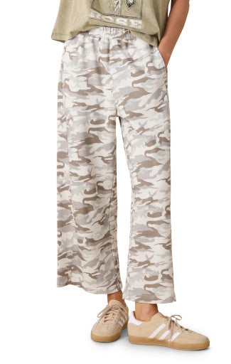 Keira Camo Pull on Barrel Pant