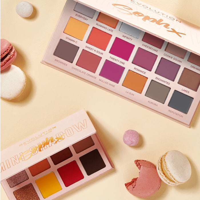 HOK Makeup Makeup Revolution X Sophx Extra Spice Makeup Revolution Eye Palettes. Eye Shadow Eyes Eyeshadow Eyeshadow Palette Hok Makeup Makeup Makeup revolution Palettes