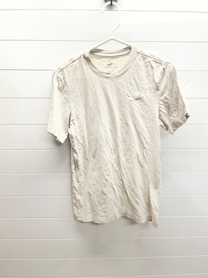 Men’s XS Nike Tee