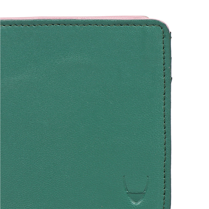 Oona W4 Green Leather Bi-Fold Wallet