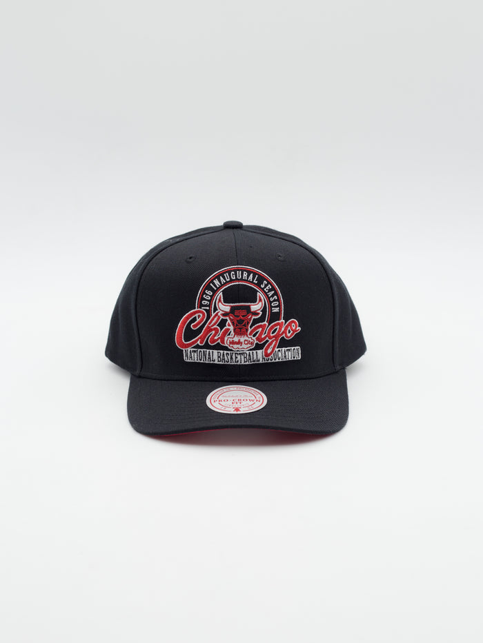 Pro Crown Chicago Bulls Snapback Black