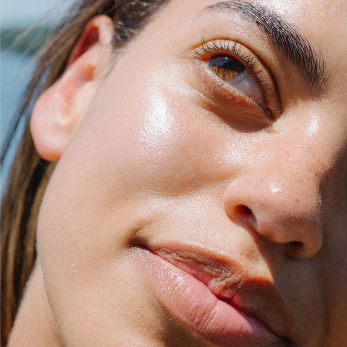 Ursa Major-Sunny Start Eye Serum-Skincare-SunnyStartEyeSerum-06_2a84df6e-6746-481c-a315-d71614c67783-The Detox Market |