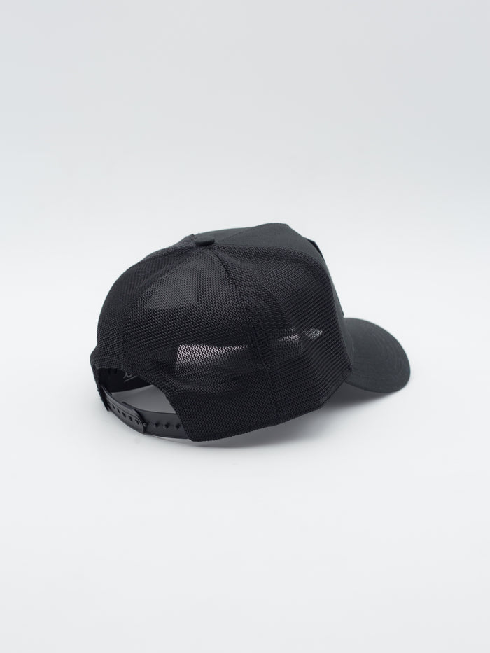 V2 Jackal Trucker Black