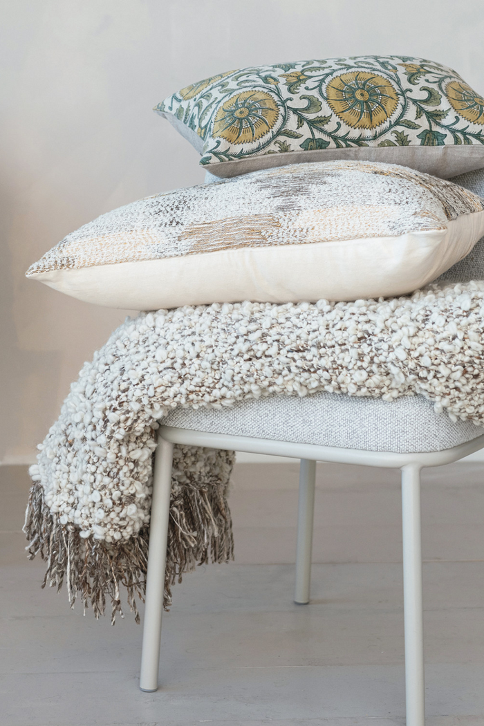 Bloomingville-Verdant-Charm-Linen-Lumbar-Pillow