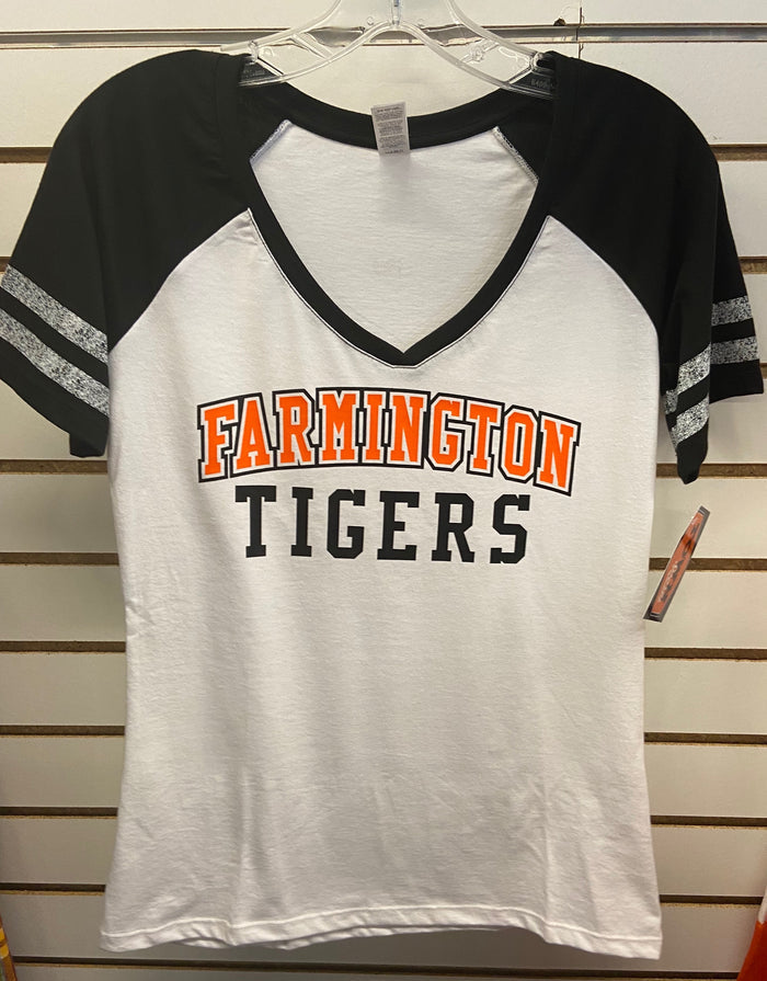 WOMEN'S GAME V-NECK TEE