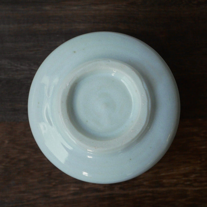 Yamaki Ikai M2034: Toho Blue Yohen Matcha Tea Bowl 唐峰紺窯変抹茶碗 - Yunomi.life