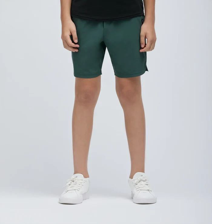 Youth Stride Short 7.5"