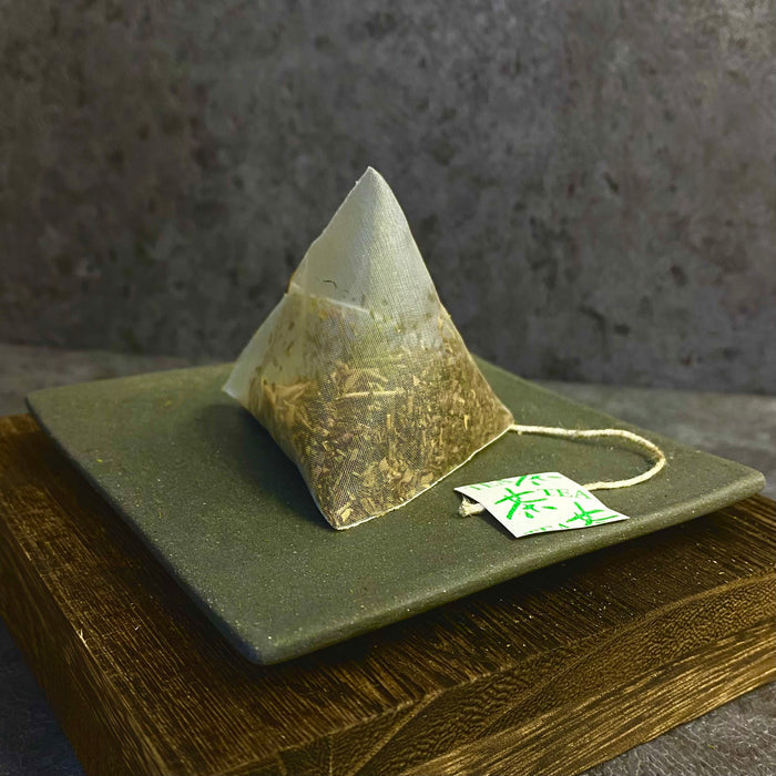Yunomi Pyramids - Japanese Tea Bags - Fukamushicha, Genmaicha, Hojicha